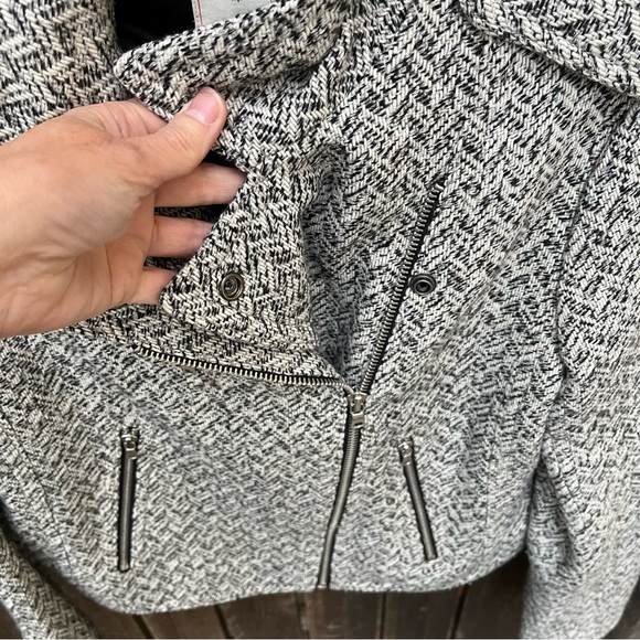 Gap Wm’s Wool Blend Herringbone Moto Zip Up Jacket In White Gray Black Sz M - Picture 5 of 16